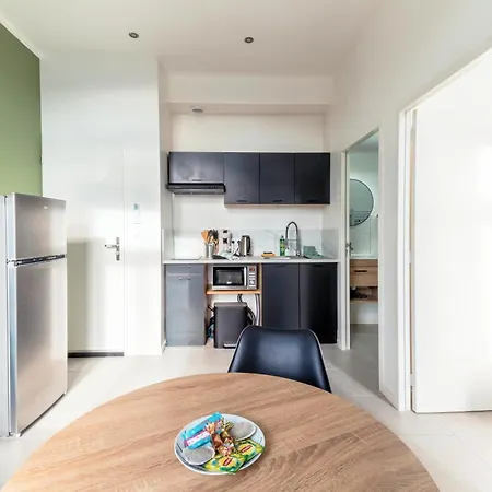 Chaleureux Appartement T2 Au Calme Et Climatise Proximite Centre Lyon Villeurbanne Exterior photo